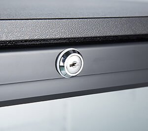 Quipwell LG212S 2-Door Bar Fridge 210L (Sliding) - Image 3